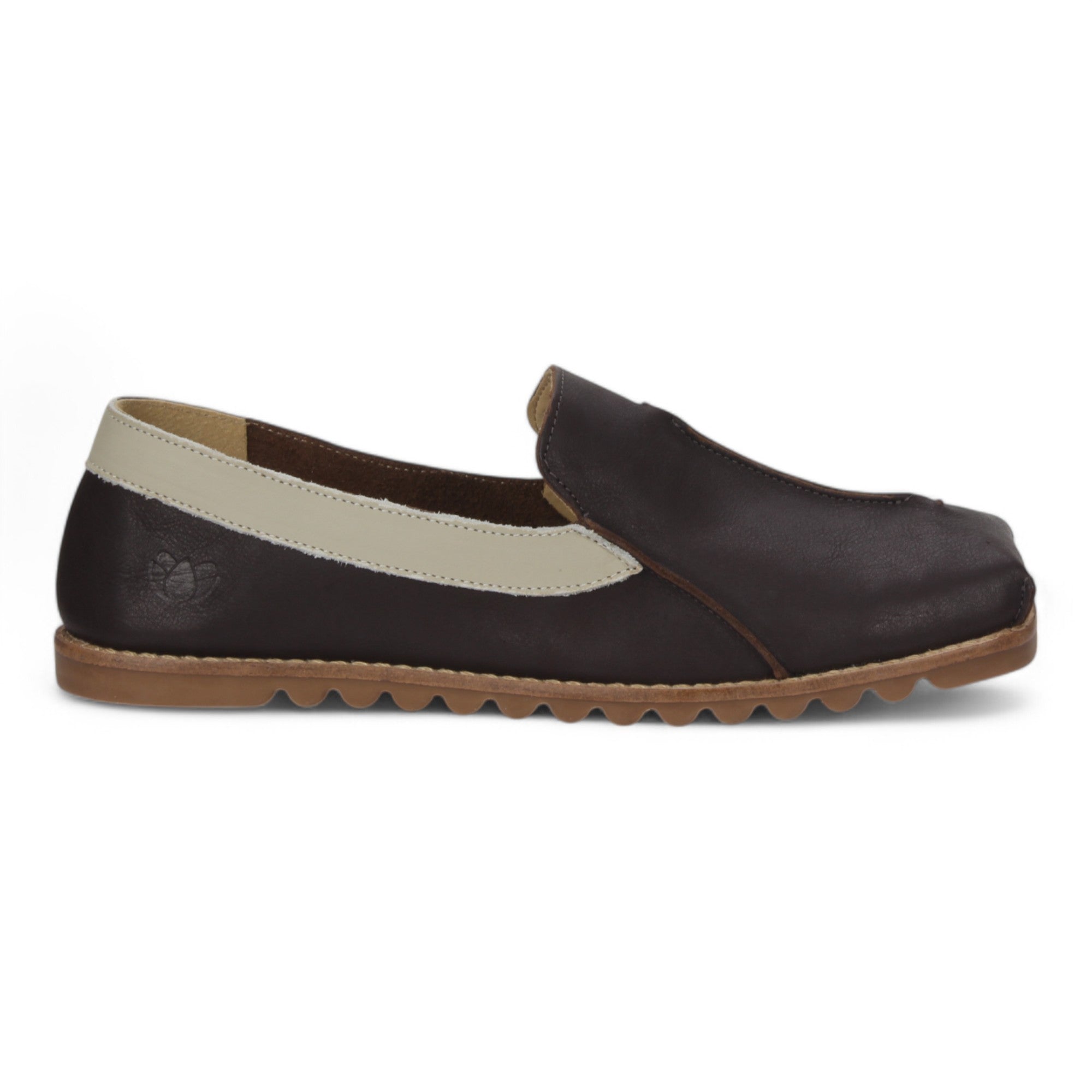  Ipadma Loafer from Bruno Menegatti feature soft supple leather and moccasin inspired stitching side profile