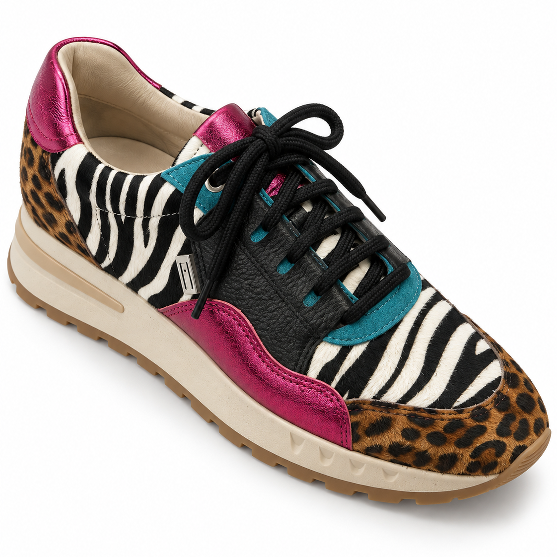 Vaddia Henley Zebra Sneakers K124