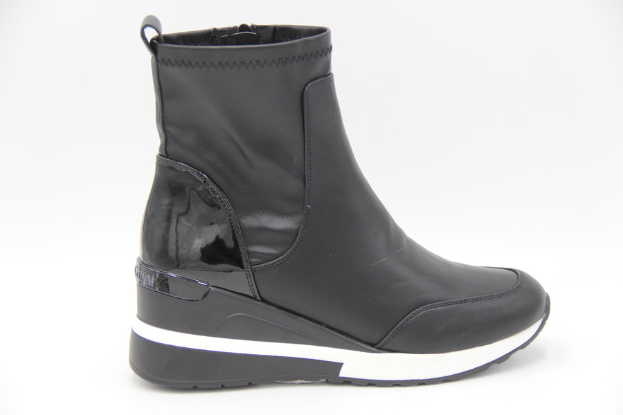 Exe Lillian Sneaker E088