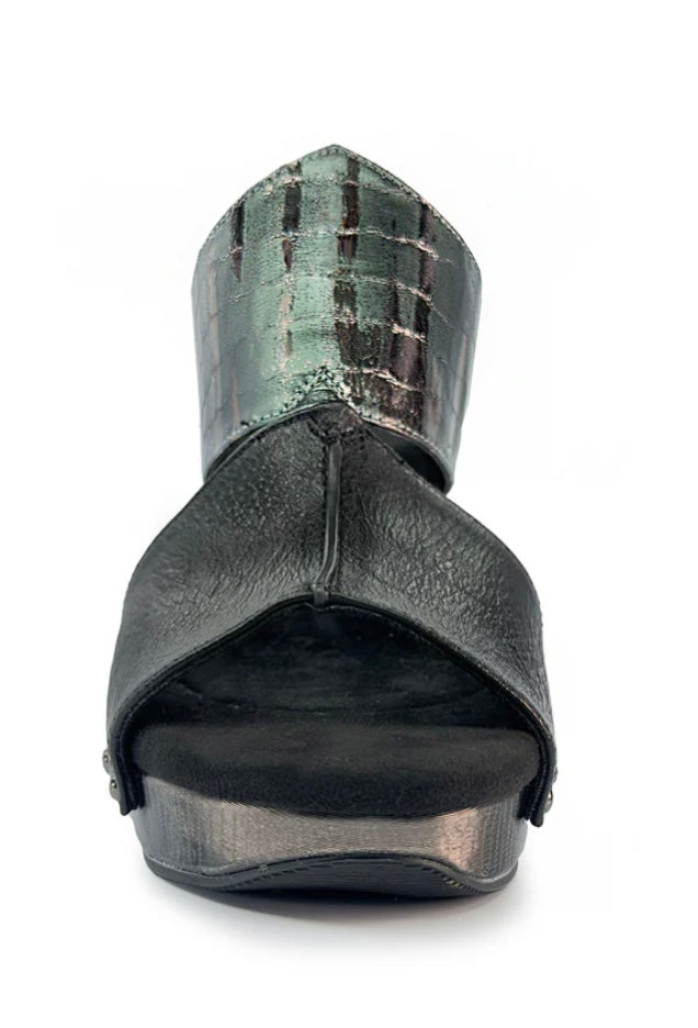 Black wedge sandals with alligator-like leather front view