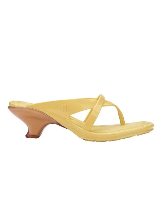 Yellow & caramel kitten heel with thong strap close-up