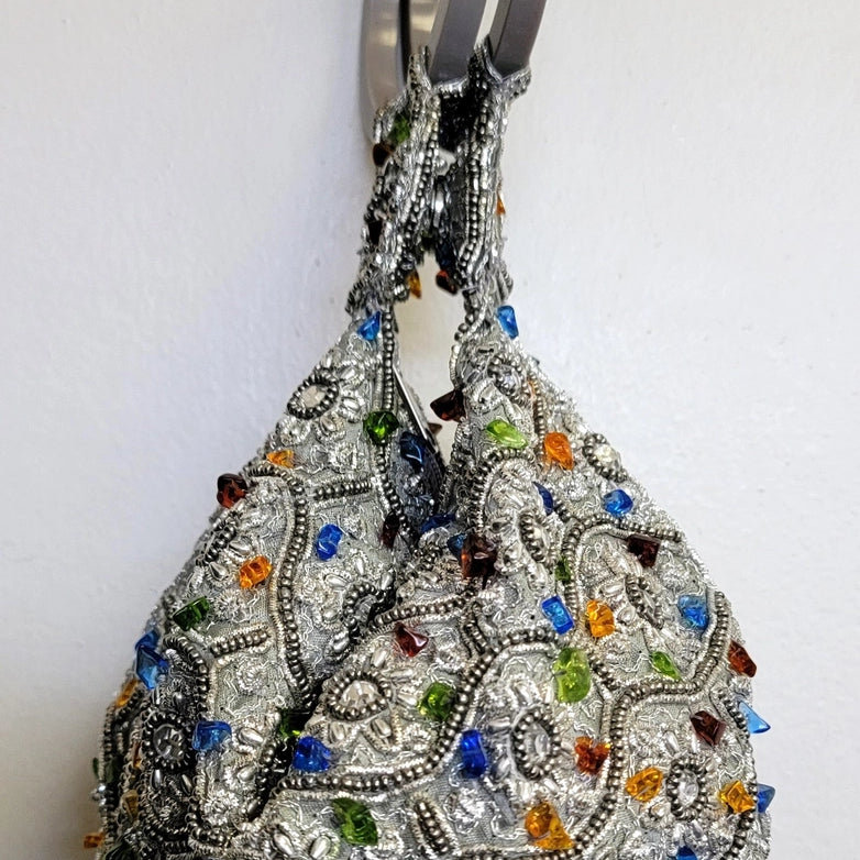 Hand-Crafted All-Beaded Zip Top Wristlet