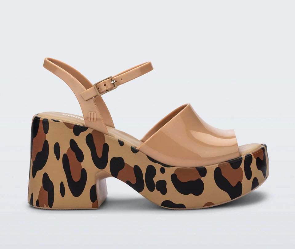 Leopard print platform heel with beige straps close-up
