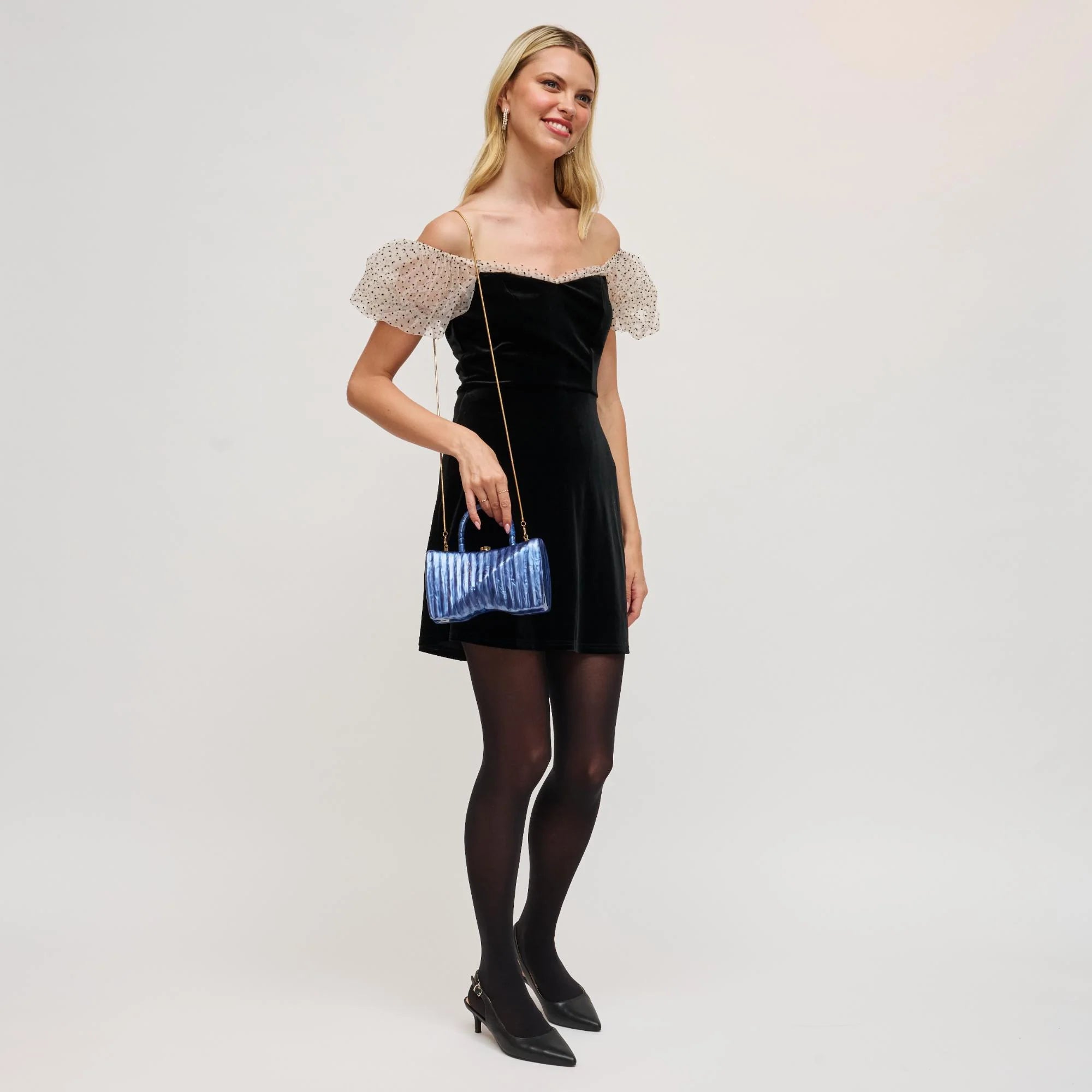 Blue marbled handbag with gold gold shoulder chain strap and blue handles model 3
