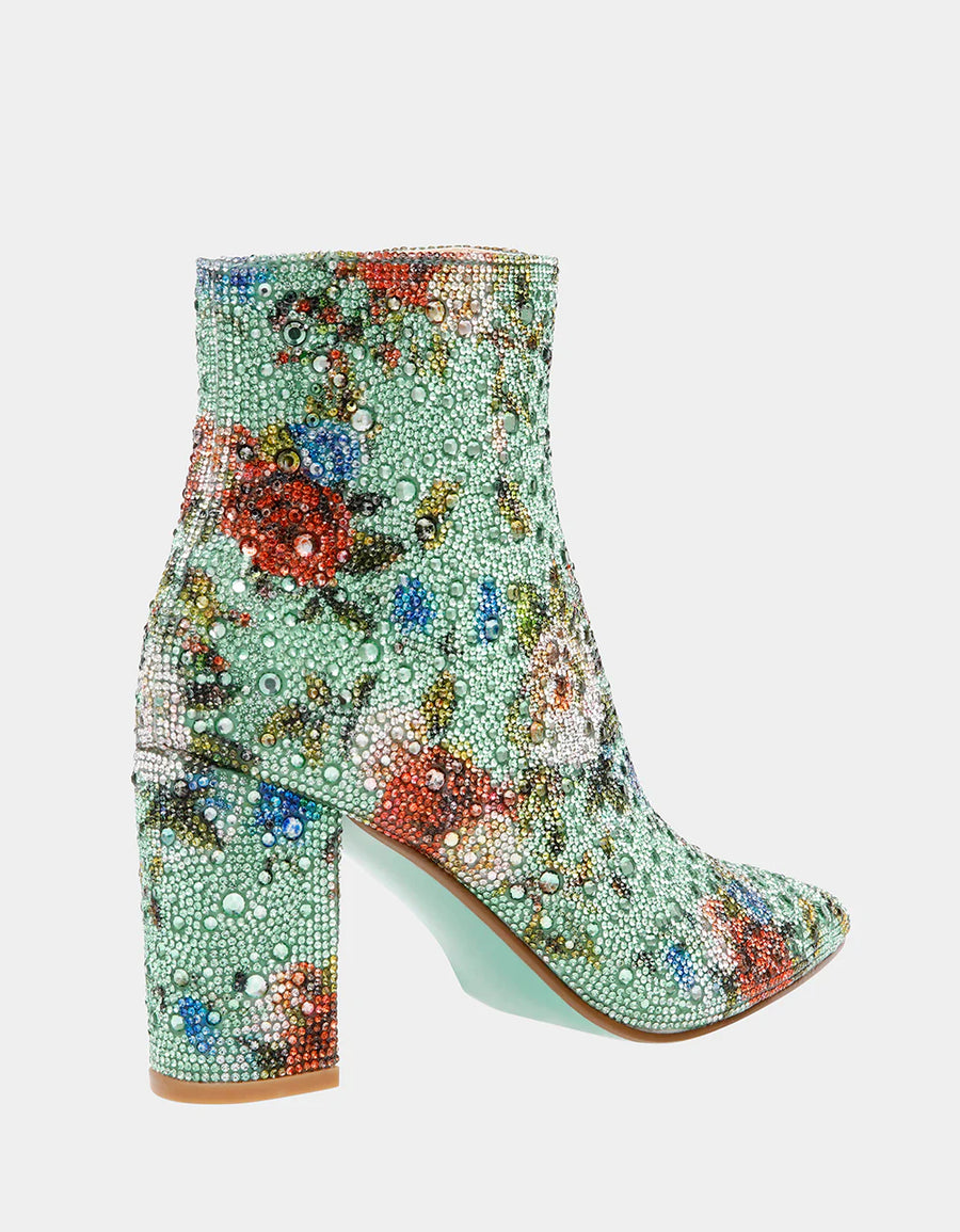 Betsey Johnson Cady Bootie M075