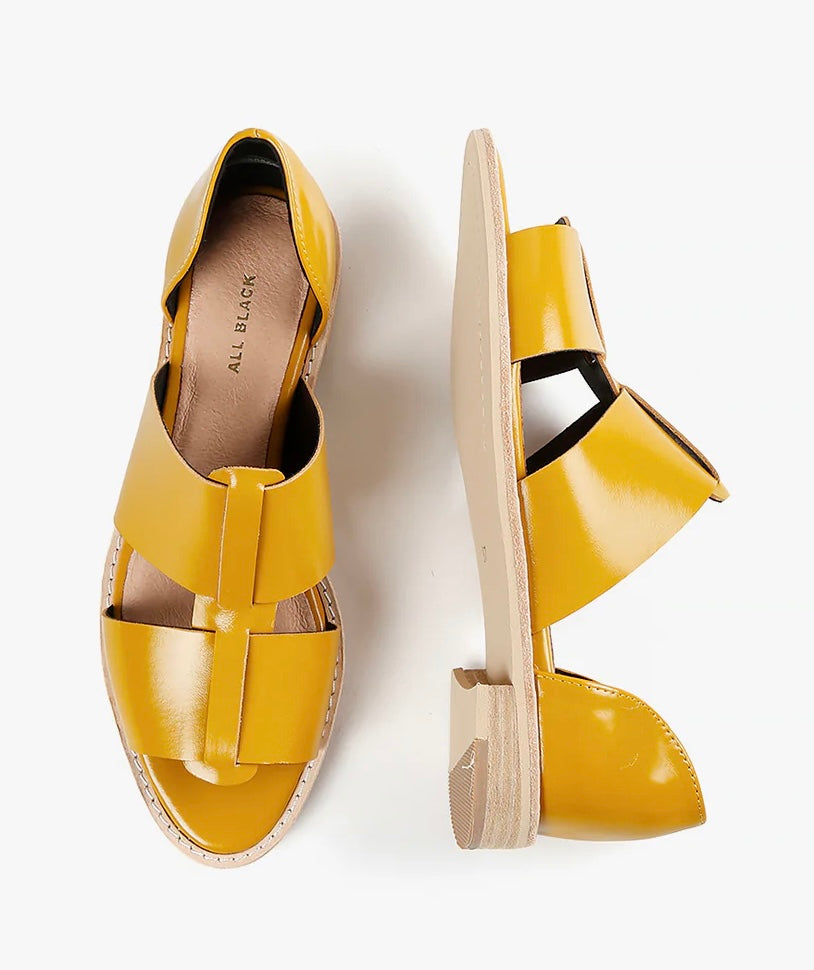 Yellow sandal with beige sole top & side view