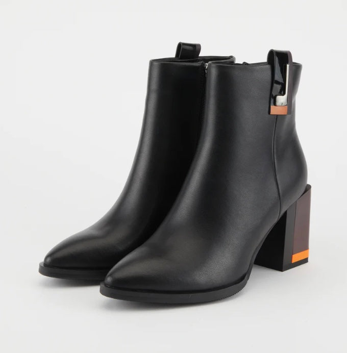 Azura Andalusite Boot E072