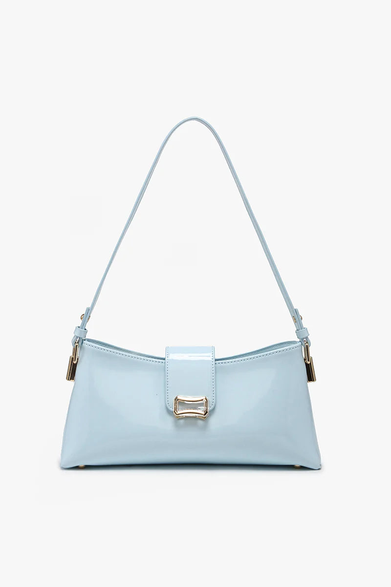 Light blue handbag with a strap close-up