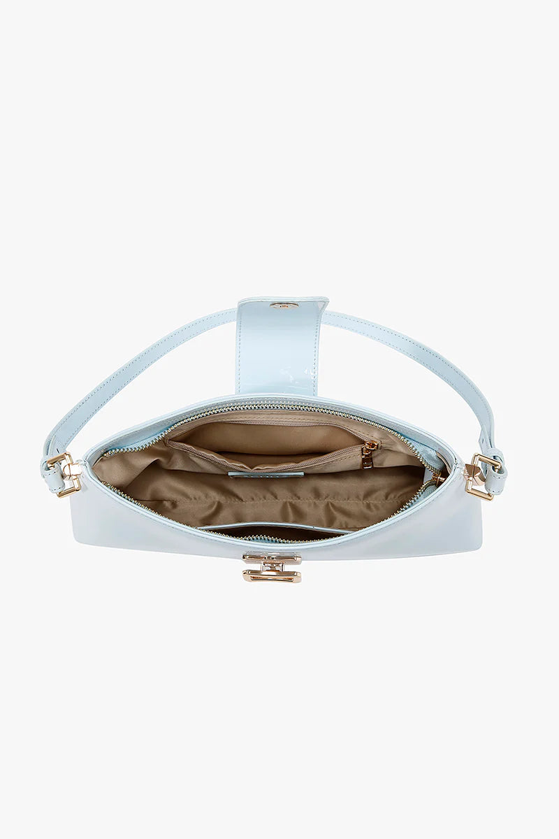 Light blue handbag with a strap  opening