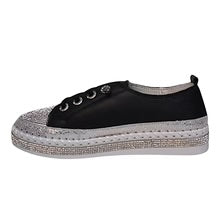 Black sneaker with gray sole side