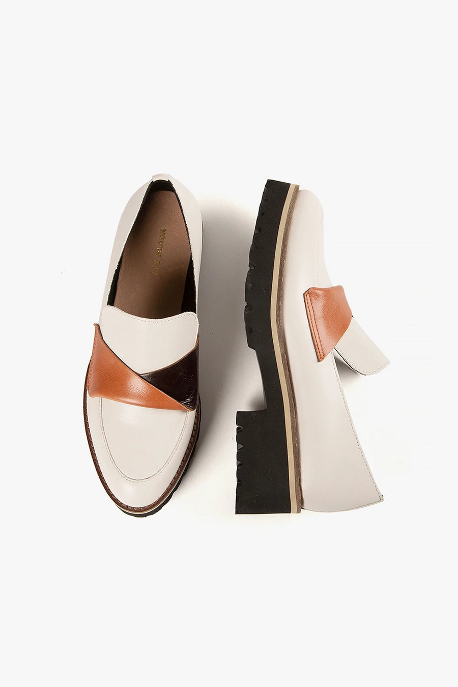 All Black Flatsash Lugg Loafer E158