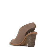 Vince Camuto Fandree Slingback Sandal E132