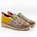 Yellow slip-on shoe with floral pattern pair side