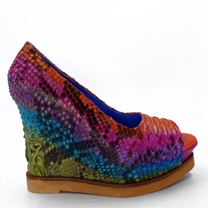 Multicolored snake skin wedge shoe close-up