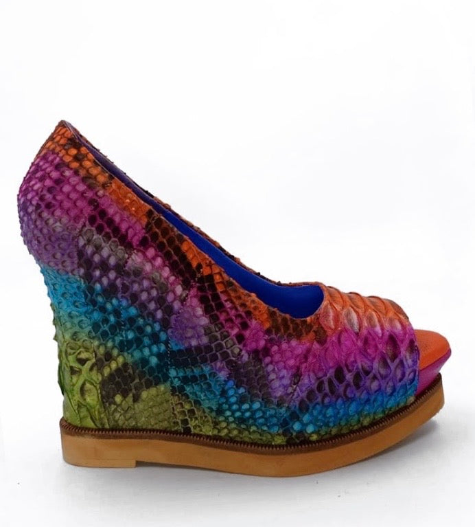 Multicolored snake skin wedge shoe close-up