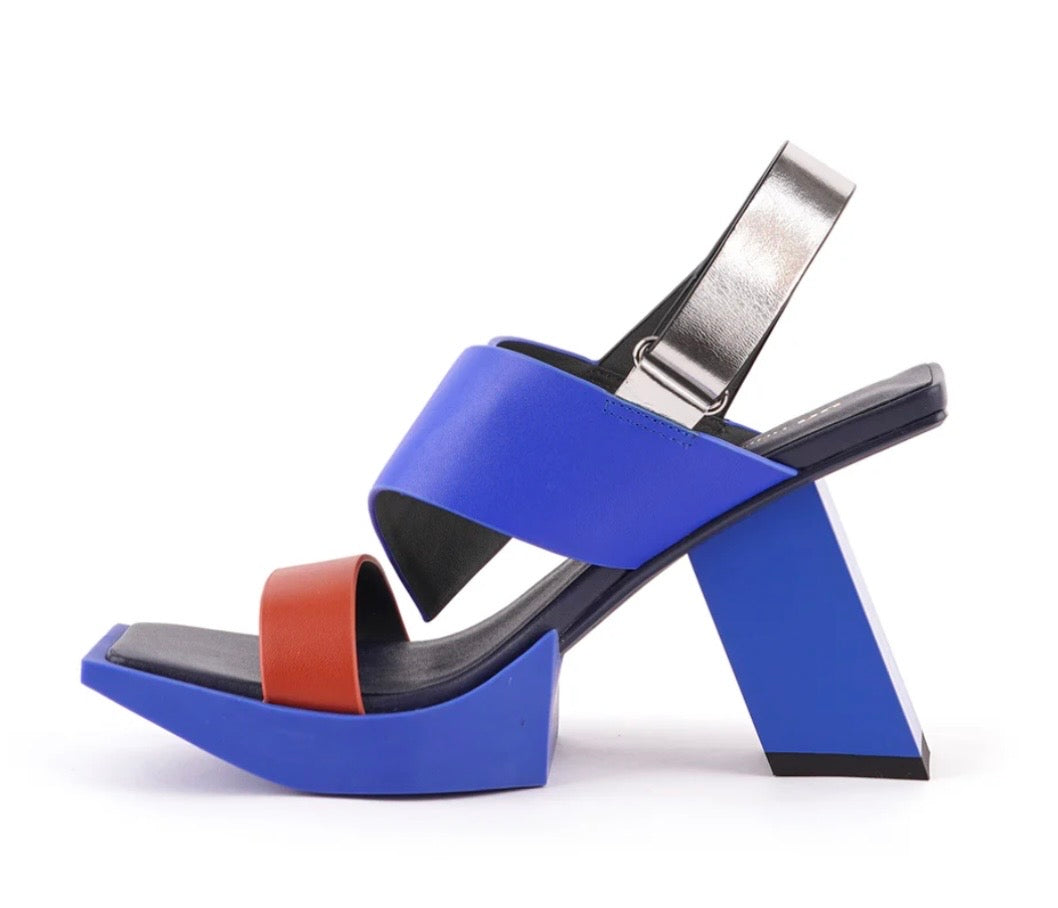 Blue high-heeled sandal with brown strap side