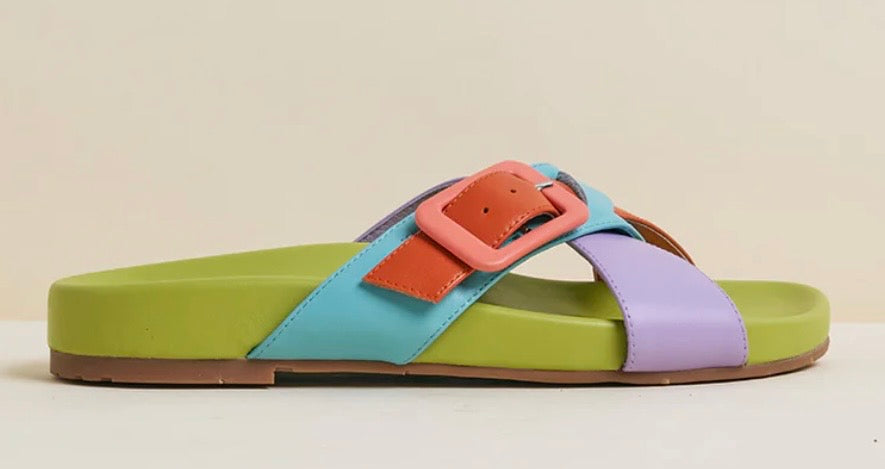 Colorful sandal with a peach buckle 