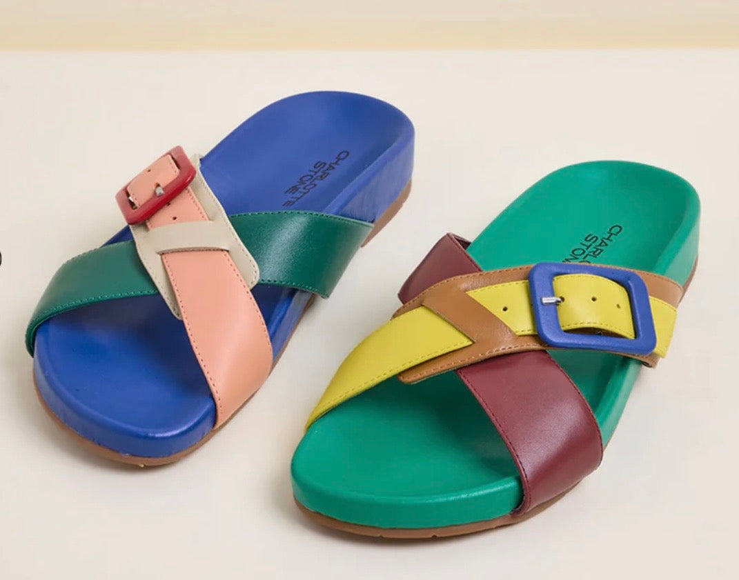 Colorful sandal with a red/blue buckle pair
