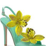 Mint green high-heeled heel with yellow floral decorations side