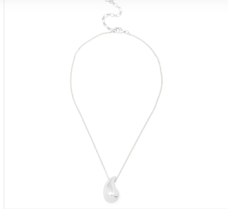 Zenzii Metal Chunky Crescent Charm Collar Necklace