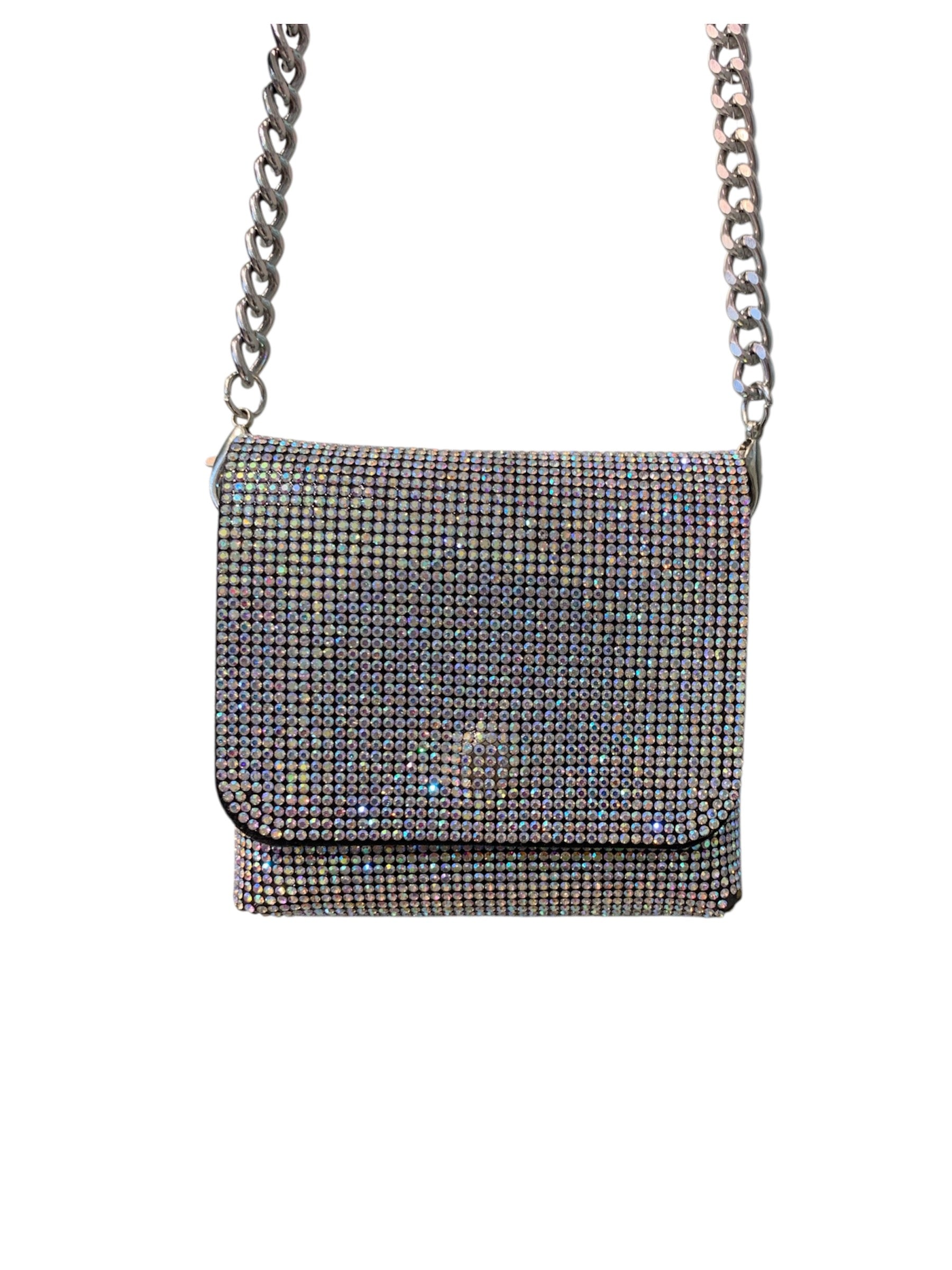 Silver textured handbag with chain strap