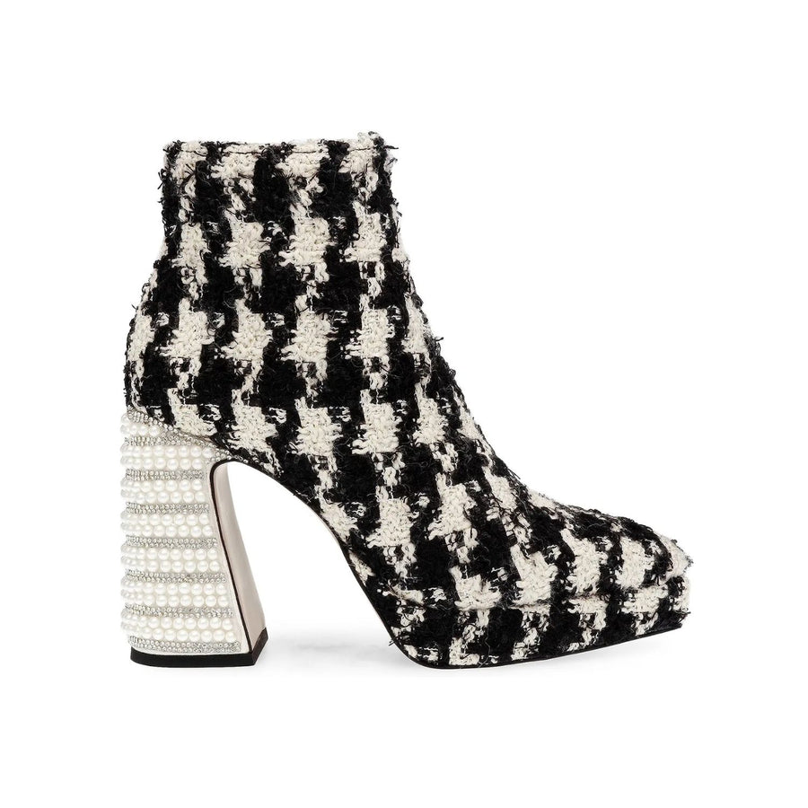 Betsey Johnson Raylan Bootie E023