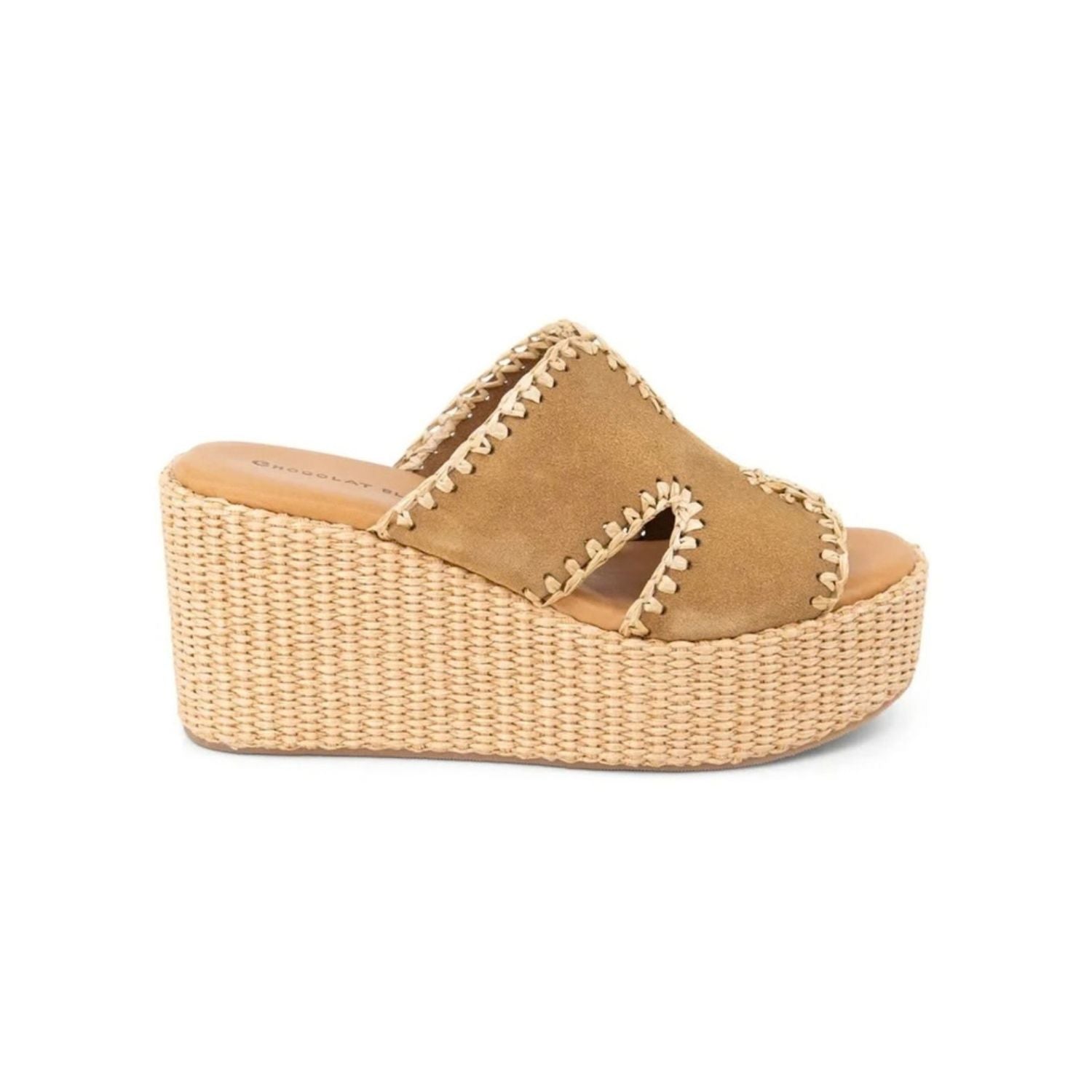 Beige wedge sandal with woven sole 