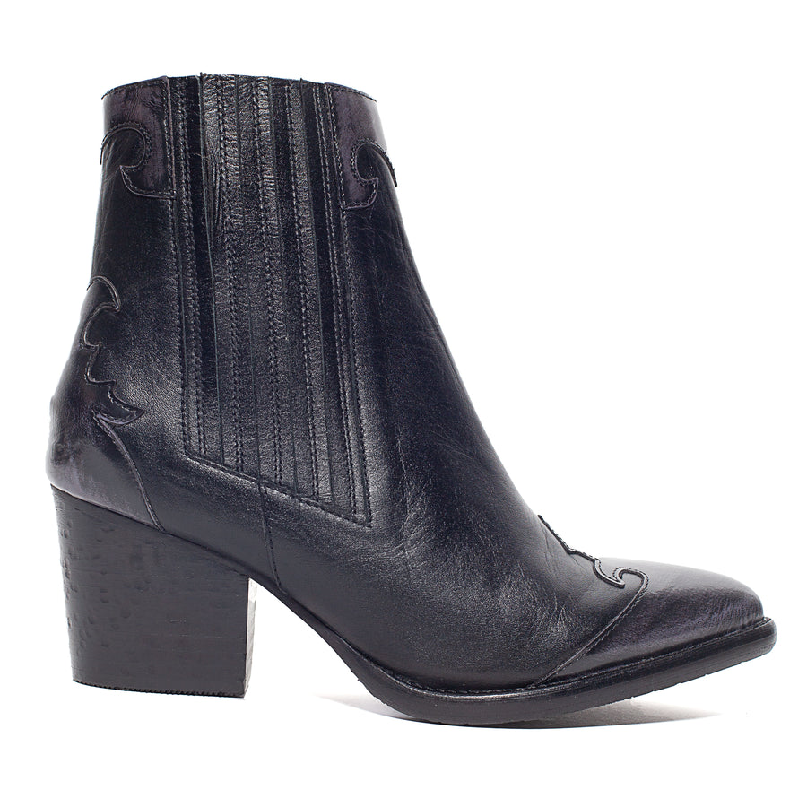 Unity in Diversity Triple Crown Boot E147