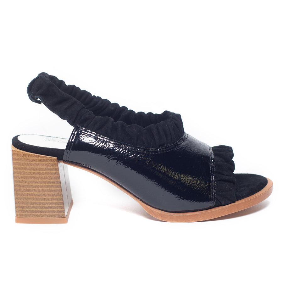 Unity in Diversity Sofia Slingback D025A