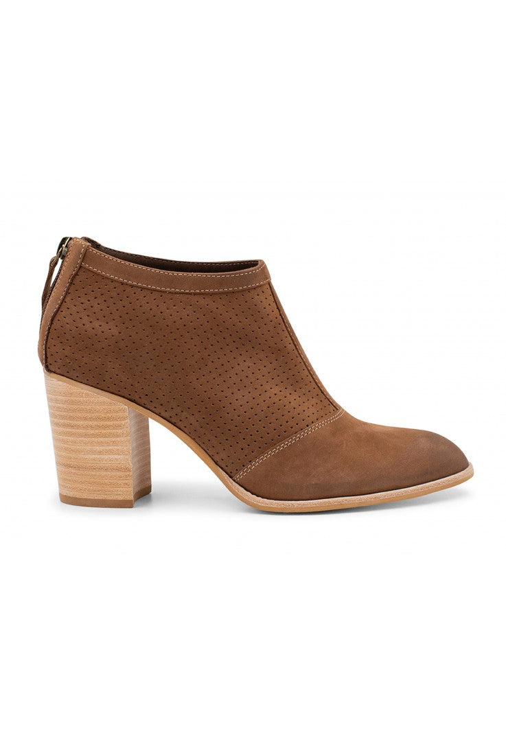 Chocolat Blu Breece Bootie E040