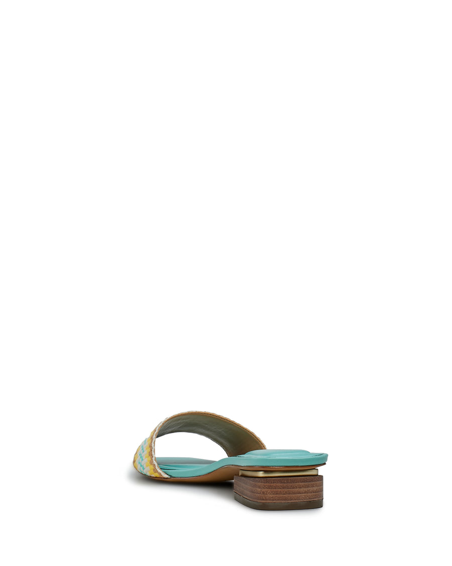 Vince Camuto Cheleahs Slide Sandal D194