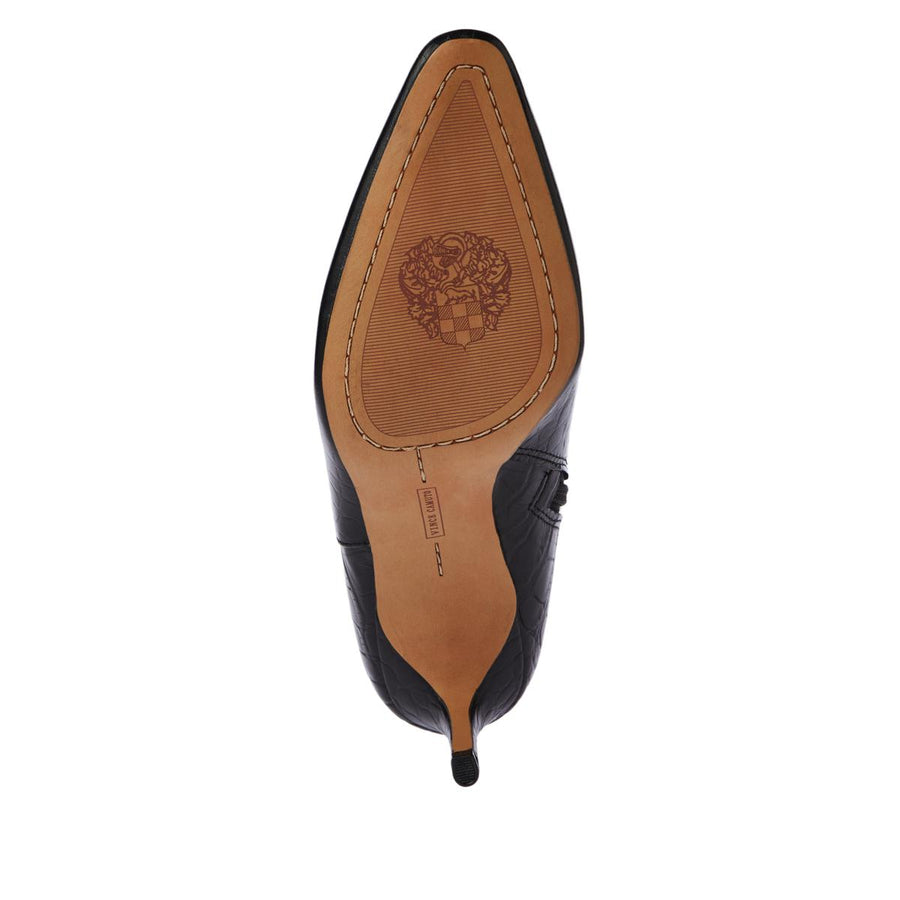 Vince Camuto Allost Bootie E037